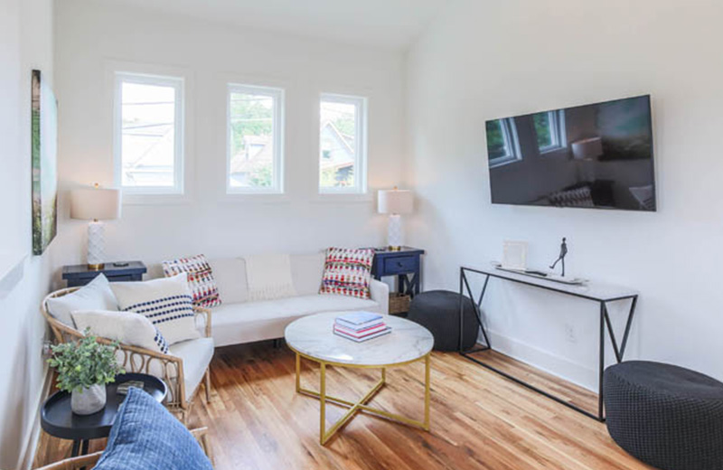 carriage house builders nashville adu building contractors